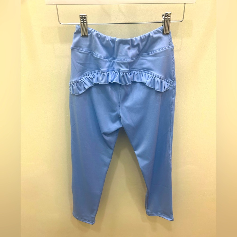 Blue ruffle butt leggings